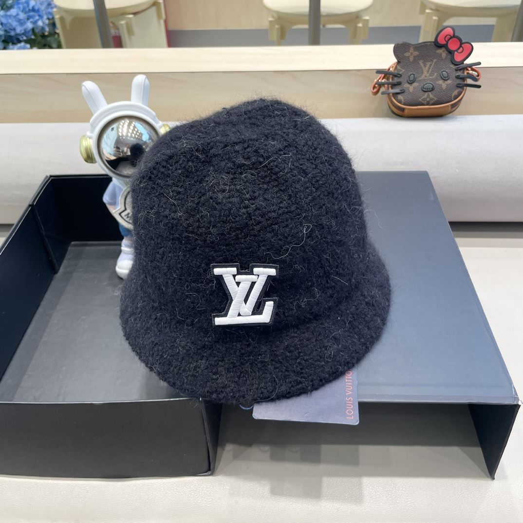 Louis Vuitton Caps